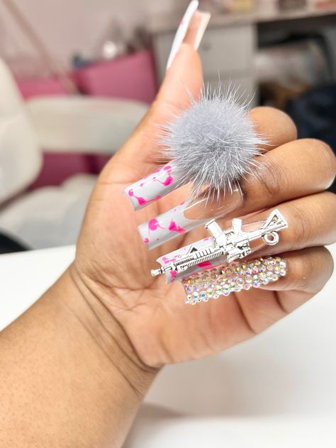 Pom Pom Nails, Pom Nails, Nails Pink, Bling Nails, Paint Splatter, Pom Pom, Nail Art, Paint, Nails