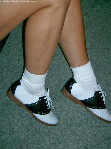 great look | friend in saddle shoes and socks I sent her | greg curtis | Flickr Saddle Shoes Outfit, Socks And Loafers, Cheerleading Shoes, Shoes And Socks, Frilly Socks, Saddle Shoes, Catholic School, Socks And Heels, Patent Leather Shoes