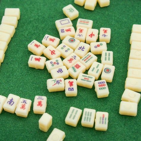 Stone Game, Doll House Decor, Mahjong Tiles, Mahjong Set, Miniature Dollhouse Accessories, Greek Statues, Mini Doll House, House Accessories, Plastic Items