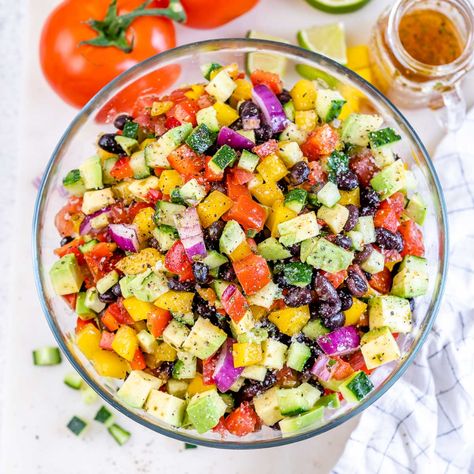 Black Bean Salads, Lunches Sandwiches, Clean Food Crush Recipes, Bean Salads, Salad For Dinner, Chopped Salad Recipes, Black Bean Salad, Layered Salad, Salsa Recipes