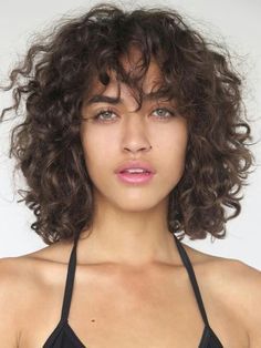 Lob Bangs, Vintage Curly Hair, Curly Lob, Curly Short, Short Shag, Curly Bangs, Curly Haircuts, Bangs Curly, Short Curly Haircuts