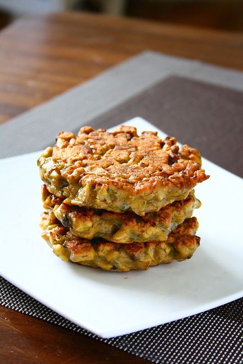 Mushroom Fritters, Healthy Fritters, Vegetable Frittata Recipes, Wild Mushroom Recipes, Pumpkin Fritters, Dried Dill, Potato Fritters, Peanut Butter Honey, Fritter Recipes