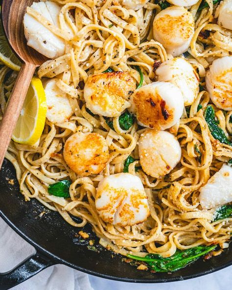 Lemon Garlic Scallops Pasta, Scallop Dinner Recipes, Scallops And Pasta, Brown Butter Pasta, Scallop Dinner, Dinner Recipes Pasta, Scallop Recipes Pasta, Pasta With Lemon, Frozen Scallops