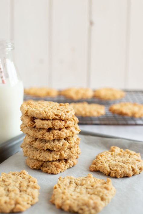 Oatmeal Cinnamon Cookies, Cinnamon Cookies Recipes, Cinnamon Oatmeal Cookies, Oatmeal Cinnamon, Cornflake Cookies, Cookies Oatmeal, Cinnamon Oatmeal, Cinnamon Cookies, Oat Cookies