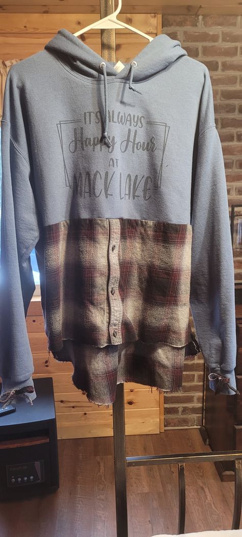 Sweatshirt flannel shirt combo. #upcycle Upcycle Sweatshirt Ideas, Sweatshirt Makeover, Flannel Sweatshirt, Flannel Shirts, Upcycled Clothing, Learn To Sew, Christmas Craft, Upcycle Clothes, Flannel Shirt