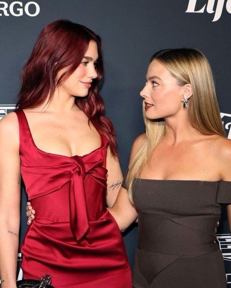 sapphics like: on X: "https://t.co/H45a0WQm47" / X Red Brown Hair, Dua Lipa, Margot Robbie, Red Carpet Looks, Harley Quinn, Celebrities Female, Cortes De Pelo, Red Hair, Red Carpet