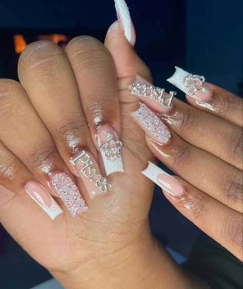 Aries Birthday Nails Acrylic, 21st Birthday Acrylic Nails, White Bday Nails, Birthday Nails Gemini, Sweet 16 Nails, Birthday Nail Designs, Birthday Nail, Acrylic Nails Nude, Acrylic Toe Nails