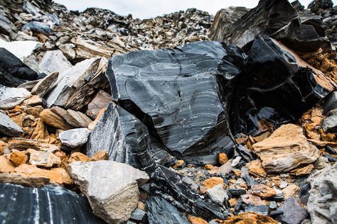 How To Make Rocks, Obsidian Arrowhead, Craters Of The Moon, Black Rock Desert, Rock Hunting, Sante Fe, Native American Tribes, Rock Collection, Black Rock