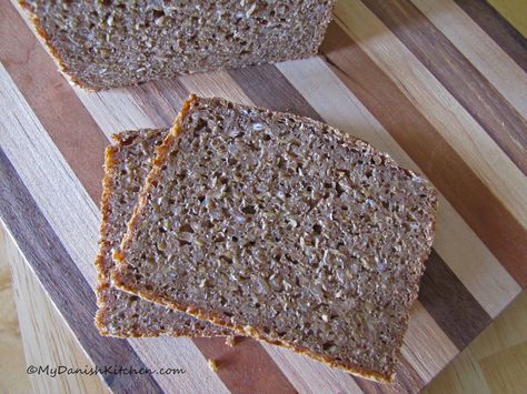 Danish Bread Recipe, Dark Rye Bread, Danish Rye Bread, Rye Bread Recipe, Danish Recipes, Danish Cuisine, Danish Kitchen, Danish Cookies, Rye Bread Recipes