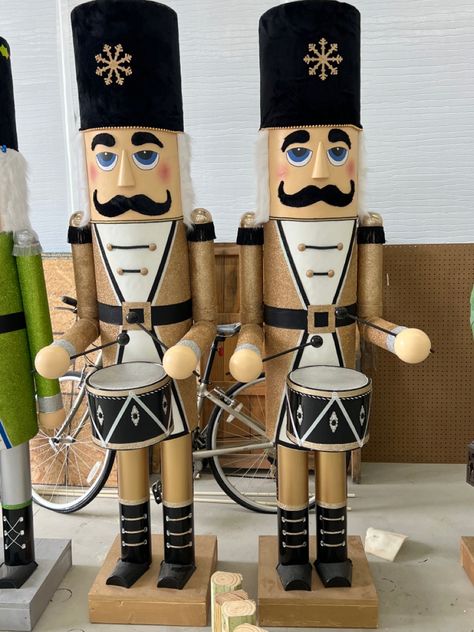 Custom order. Matched set of drummers Nutcracker Drummer, Nutcracker Christmas Party, Christmas Diy Wood, Nutcracker Decor, Nutcracker Christmas Decorations, Pretty Christmas Decorations, Christmas Program, Christmas Craft Projects, Xmas Diy