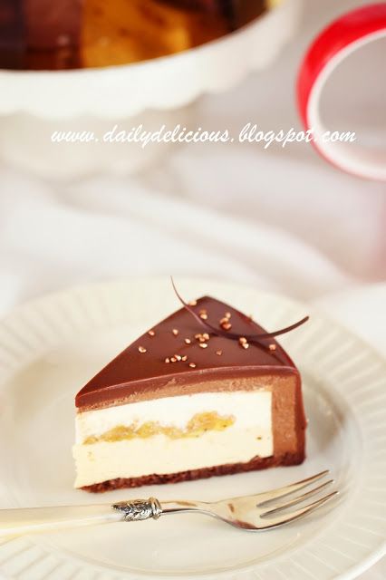 dailydelicious: Choco-Banana entrements: Banana can be elegant too. Banana Entremet, Entremet Ideas, Muffin Banana, Gelatin Sheets, Making Banana Bread, Almond Tart Recipe, Entremet Recipe, Cooking Bananas, Choco Banana