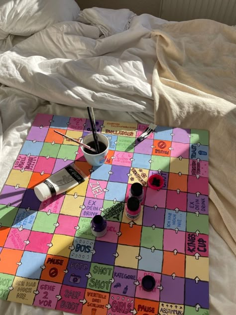 Relationship Board Game Diy, Homemade Game Boards, Diy Board Games, Drinking Board Games, Board Games Diy, English Projects, Teachers Diy, Wheel Of Fortune, Diy Games