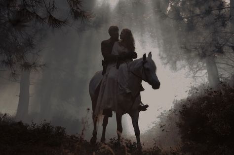 Fantasy Relationship Goals, Wool Dress Aesthetic, Fae Romance Aesthetic, Cozy Romance Aesthetic, Fantasy Life Aesthetic, Romantic Fantasy Aesthetic, Court Intrigue Aesthetic, Dark Royalty Aesthetic Prince, Medieval Love Aesthetic