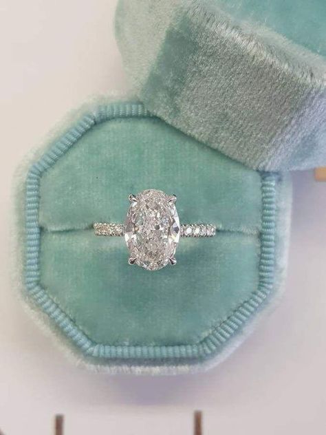 The Most Unique Diamond Engagement Rings Other Than A Round Solitaire 20 Carat Diamond Ring, Most Beautiful Engagement Rings, Gorgeous Rings, Oval Diamond Ring, Oval Diamond Engagement, Oval Diamond Engagement Ring, Oval Engagement, Dream Engagement Rings, Beautiful Engagement Rings