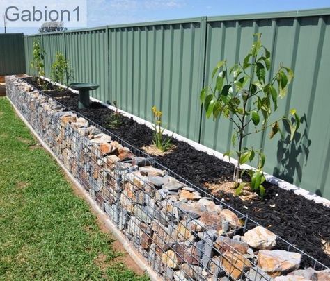 Gabion Garden Ideas Planters, Low Gabion Retaining Wall, Gabion Raised Bed, River Rock Wall, Gabion Garden, Gabion Planter, Gabion Ideas, China Pictures, Gabion Retaining Wall