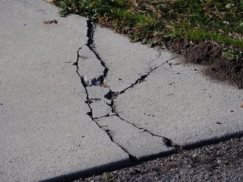 Diy Concrete Driveway, Fix Cracked Concrete, Repair Concrete Driveway, Concrete Driveway Resurfacing, Cement Driveway, Repair Cracked Concrete, Driveway Resurfacing, Concrete Repair Products, Concrete Sealant