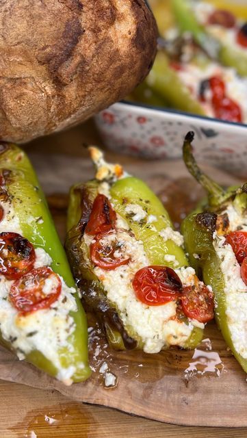 Greek Feta Stuffed Peppers, Italian Peppers, Feta Stuffed Peppers, Greek Cheese, Christ Artwork, Feta Recipes, Cheese Stuffed Peppers, Best Appetizer Recipes, Greek Dishes