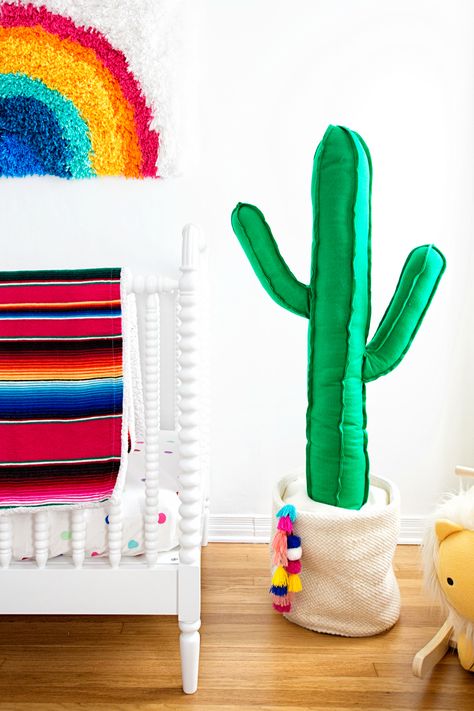 How To Make a Giant Plush Cactus - easy DIY instructions for you to recreate! Giant Plush, Cactus Diy, Studio Diy, Costura Diy, Rainbow Nursery, Diy Couture, Sewing Projects For Beginners, Sewing Gifts, Sewing For Beginners