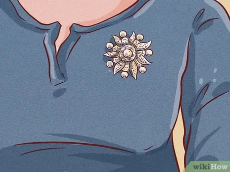 How To Wear A Brooch, Wear A Brooch, Brooch Display, Brooch Dress, Shoulder Necklace, Safety Pin Brooch, Jacket Pins, How To Wear A Scarf, Fashion Institute