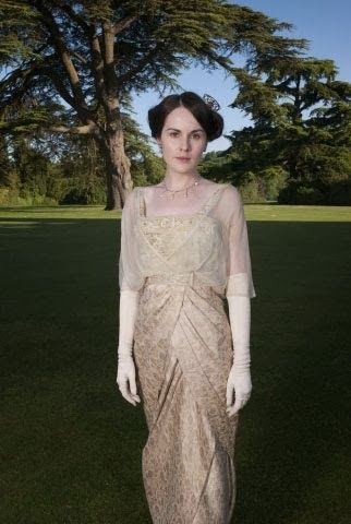 Costume Quibbling: Downton Abbey, Season 1, Episode 4 Downton Abbey Season 1, Downton Abbey Costumes, Lady Mary Crawley, Downton Abbey Dresses, Downton Abbey Fashion, Chic Vintage Brides, 1920's Fashion, Downton Abby, Lady Mary