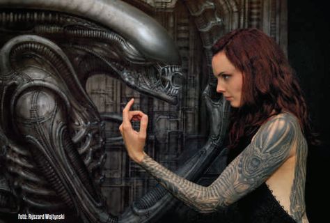 Alicia Musson HR Giger tattoo Hr Giger Tattoo, Giger Tattoo, Hr Giger Alien, Hr Giger Art, Giger Alien, Twin Tattoos, Giger Art, H.r. Giger, Alien 1979