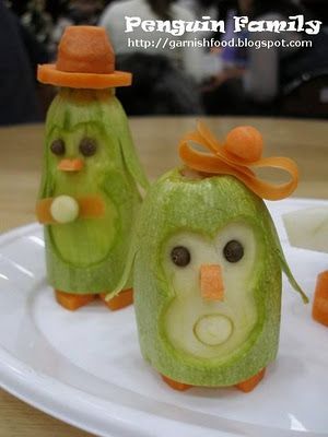 Fruit Carving Arrangements and Food Garnishes: Penguin Family. Fruit and Vegetable Carving Demo at Christmas Crafts Exhibition. Watermelon Boat, Kids Veggies, Food Garnish, Veggie Art, Vegetable Decoration, Fruit Crafts, Penguin Family, Food Art For Kids, Fruit And Vegetable Carving