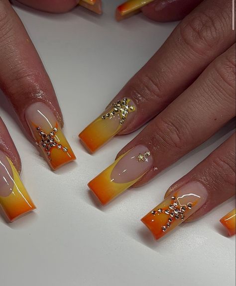 Yellow And Orange Nails Design, Orange And Yellow Nail Designs, Yellow And Orange Nails, Orange And Green Nails, Stilleto Nails Designs, Orange Nail Designs, Yellow Nails Design, Hard Nails, Vacation Nails