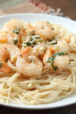 Low-FODMAP Shrimp Scampi Bake Low Fodmap Shrimp, Fructose Free Recipes, Shrimp Scampi Pasta Recipes, Low Fodmap Recipes Dinner, Shrimp Scampi Pasta, Df Recipes, Baked Shrimp Scampi, Seafood Shrimp, Fructose Free