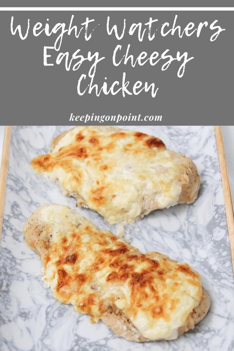 Plain Baked Chicken, Easy Cheesy Chicken, Weight Watchers Meals Dinner, Weigh Watchers, Weight Watchers Plan, Baked Chicken Breasts, Plats Weight Watchers, Weight Watchers Meal Plans, Weight Watchers Recipes Desserts