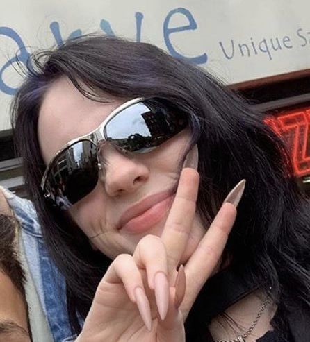 Billie Eilish Black Hair, Black Billie Eilish, Black Hair Icon, Billie Eilish Black, Wife Material, Hair Icon, Streetwear Fashion Women, My Favorite Music, Favorite Person