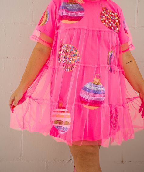 Queen of Sparkles Rock this Mesh Overlay Ornament Dress in Neon Pink at your next party and you'll be the center of attention! Featuring a fun tule overlay that takes the look to the next level, this vibrant piece will have you turning heads and getting compliments all night long! Pop it on and take your style to new heights! True to size. H232343 Mesh Dress Outfit, Tinsel Dress, Neon Party Outfits, Diy Christmas Outfit, Summer Moodboard, Queen Of Sparkles, Kidcore Aesthetic, Funky Dresses, Christmas Party Outfit