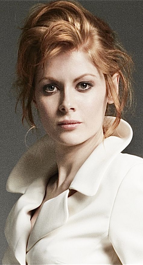 Emily Beecham, The Thirteenth Tale, Into The Badlands, Dramatic Arts, American English, English Actresses, Married Life, Her Brother, The Net