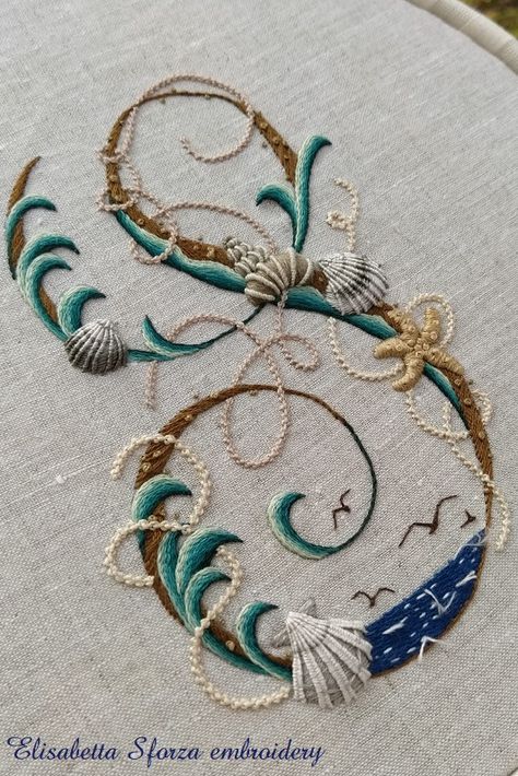 Embroidery Shells Seashells, Seashells Embroidery Designs, Seashell Embroidery, Elisabetta Sforza, Shell Embroidery, Hand Embroidery Letters, Manuscript Illumination, Dimensional Embroidery, Brazilian Embroidery Stitches