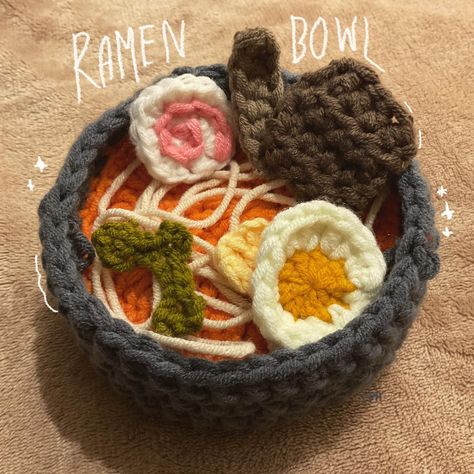 ramen bowl crochet amigurumi plush crochet pattern Ramen Crochet Pattern, Crochet Ramen Bowl, Crochet Bread Free Pattern, Crochet Food Free Patterns Easy, Yellow Yarn Crochet Projects, Crochet Noodles, Easy Cute Crochet Projects, Crochet Food Animals, Crochet Ramen