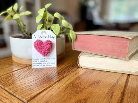 crochet heart Archives - Crochet to Play Pocket Hug Printable, Valentine Crochet Patterns Free, Valentine Crochet Patterns, Crochet Pocket Hug, Pocket Hug Poem, Hug Poem, Valentine Envelopes, Small Quilted Gifts, Valentine Crochet