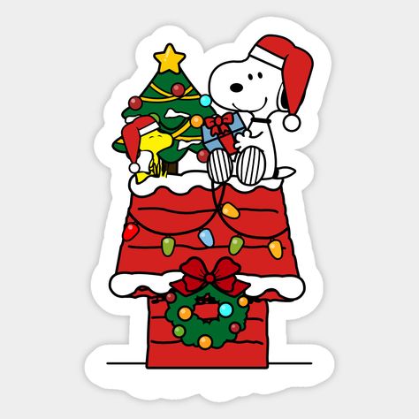 Snoopy Christmas Decorations, Snoopy Classroom, Christmas Stickers Printable, Huckleberry Hound, Alphabet Style, Cute Animal Clipart, Disney Sticker, Christian Stickers, Snoopy Christmas