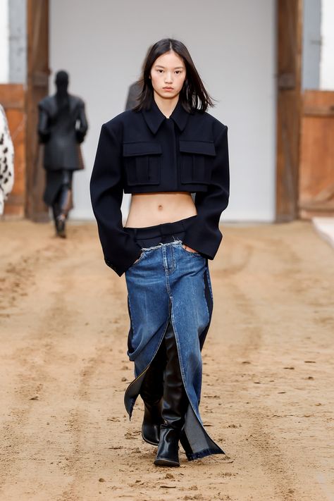 Stella Mccartney 2023, Winter 2023 Runway, Savile Row Tailoring, Stella Mcartney, Denim Trends, Fashion Advertising, Runway Collection, Winter 2023, 2023 2024