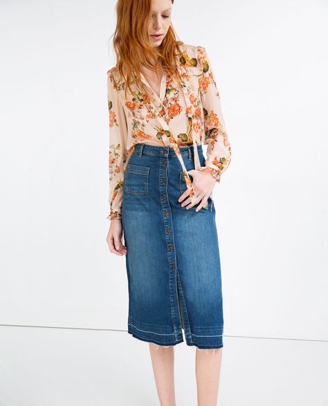 BUTTONED MID-LENGTH DENIM SKIRT-Midi-SKIRTS-WOMAN | ZARA United Kingdom Styling Mid Length Denim Skirt, Mid Length Denim Skirt, Denim Bar, Office Suits, Skirts Outfits, Estilo Indie, Denim Skirt Outfits, Shirt Dress Summer, Indie Style