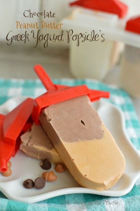 Chocolate Peanut Butter Greek Yogurt Popcicles- I should make these with Lucas this summer!! Chocolate Peanut Butter Popsicles, Ww Popsicles, Yasso Greek Yogurt Bars Copycat, Yogurt Ice Cream Bars, Greek Yogurt Popsicle Recipes, Peanut Butter Greek Yogurt, Greek Yogurt Popsicles, Yogurt Popsicle Recipes, Chocolate Greek Yogurt