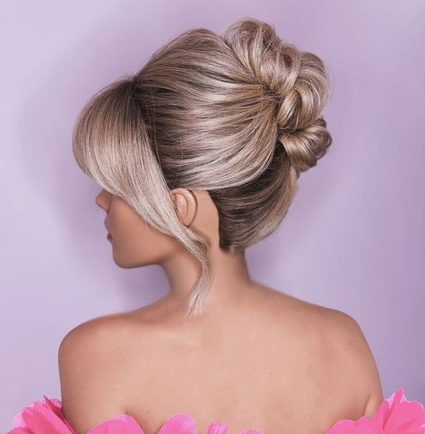 Joseph I'Anson | Looking for a cute half up style? Then you need this tutorial easily create this twisted halfup style in minutes…. 🤍 L’IMAGE Mannequin -... | Instagram Upstyles For Short Hair, Glam Ponytail, Faux Braid, Short Medium Length Hair, Bob Length, Messy Bun For Short Hair, Easy Hair Up, Love Hairstyles, Faux Braids