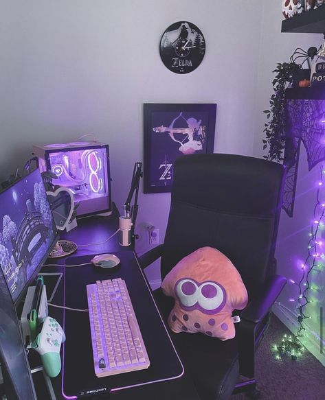 #black #gaming #pc #setup Black And Purple Room Ideas, Girl Gamer Room, Gamer Girl Desk, Gamer Setup, Otaku Room, Gamer Room Decor, Video Game Room Design, Pc Setups, Gaming Setups