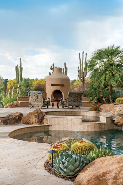 Arizona Small Backyard Ideas, Arizona Outdoor Living Backyards, Arizona Homes Exterior, Desert Patio, Desert Plants Landscaping, Oasis Landscape, Desert Landscaping Backyard, Arizona Pools, Desert Home Decor