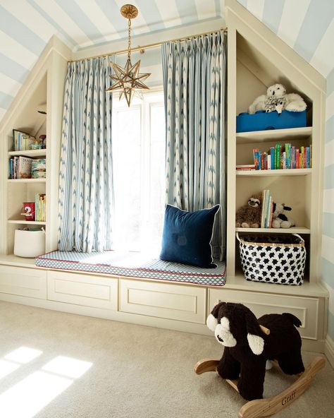 Sara Willer Noble on Instagram: “A perfect little reading nook for a cold winter day!…” Teen Lounge Rooms, Small Tv Room, Bed Nook, Kids Loft, Kids Bedroom Inspiration, Cottage Renovation, Boy’s Room, Loft Spaces, Room Remodeling