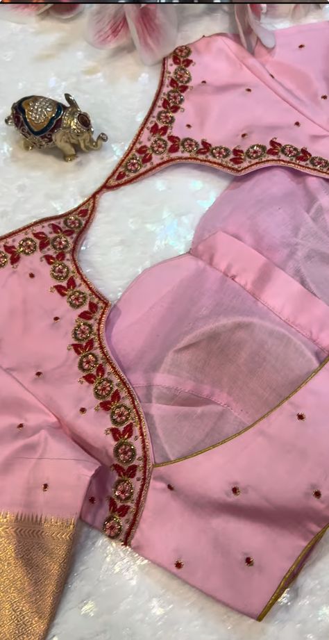 Pink Wedding Blouse Designs, Thread Work Blouse Designs Latest, Simple Blouse Embroidery Designs, New Trending Blouse Designs, Only Thread Work Blouse Designs, Blouse Work Designs Latest, Machine Work Blouse, Thread Work Blouse Designs, Trending Blouse Designs