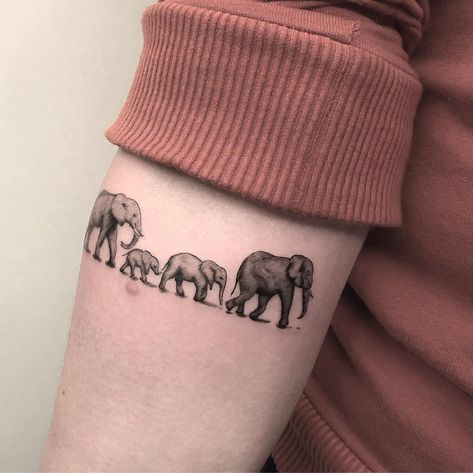 @dewi_lois on Instagram: “F A M I L Y #elephant #minimalism #smalltattoo #fineline #tattoo #tatt #ink #inked #inkedup #thenetherlands #family #inktprikkers…” Elephant Family Tattoo, Symbol For Family Tattoo, Frog Tattoo, Elephant Tattoo Design, Fineline Tattoo, Family Tattoo, Best Tattoos For Women, Tattoo For Son, Elephant Tattoo