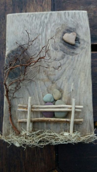 Pebble Art | creativeartworksblog Art Projects Painting, Stone Painting Ideas, Rock Crafts Diy, Paint Aesthetic, Koti Diy, Stone Pictures Pebble Art, Twig Art, Garden Rock Art, Driftwood Art Diy