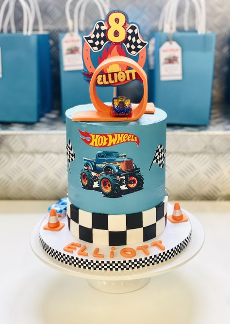 Birthday Cake Boy, Cake Boy, Boy Birthday Cake, Cakes For Boys, Boy Birthday, Birthday Ideas, Kids Birthday, Year Old, Birthday Cake