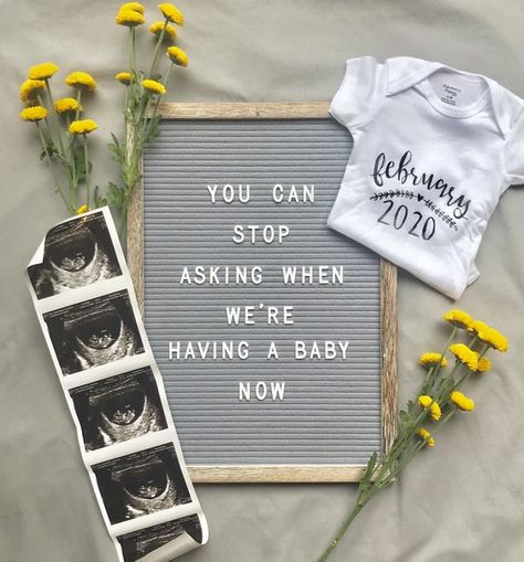 I'm Pregnant Announcement, Trying To Conceive Announcement, Husband Baby Reveal, Surprise Boyfriend Pregnant, Finally Pregnant Announcement, Baby Reveal Ideas For Parents, Pregnant Reveal Ideas, Were Pregnant Announcement Ideas, Baby Accouncement Ideas