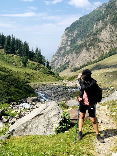 Trek to Hampta Pass Hampta Pass Trek, Trek Poses, Trekking Photos, Granola Life, Trek Ideas, Trekking Photography, Aesthetic Mountains, Hiking Bags, Trekking Gear