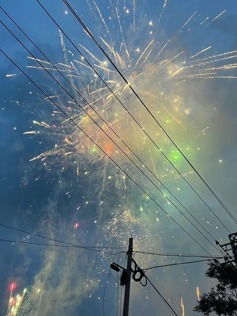 Summer Fireworks, Between Two Worlds, Tableau Art, Summer Evening, Nature Aesthetic, Pretty Places, Aesthetic Photo, Summer Aesthetic, Pretty Pictures